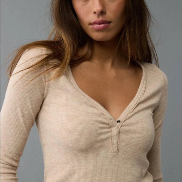 American Eagle Outfitters Women's Long Sleeve Henley Top - Picture 2 of 16